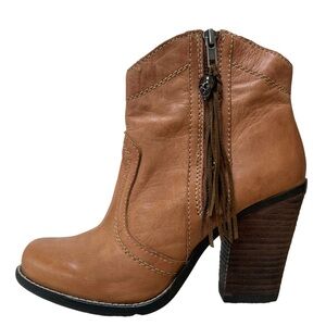 Kelsi Dagger Caramel Brown Western Style Ankle Boots - Size 7